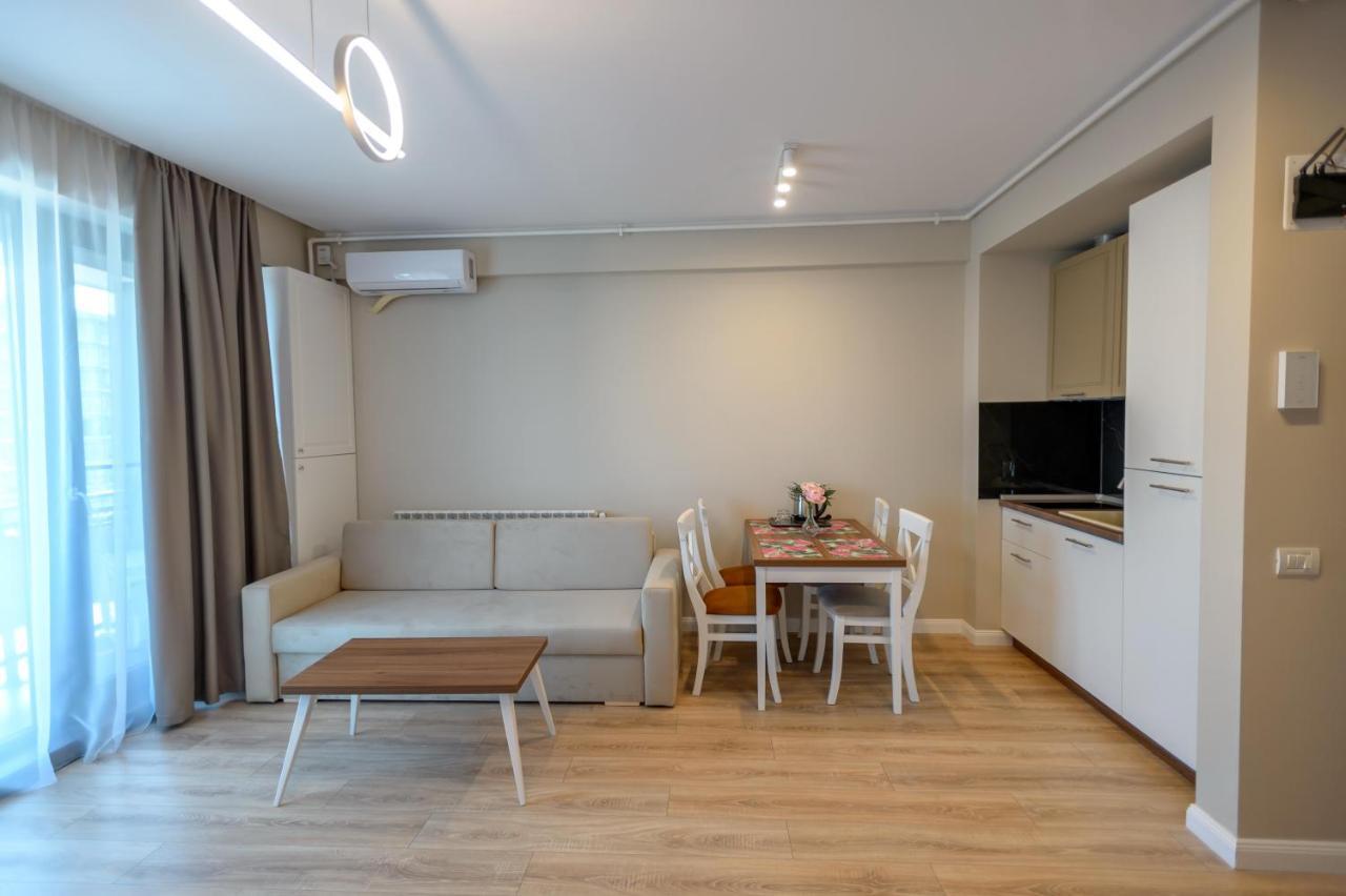Plazza Mamaia Nord Aparthotel Năvodari Exterior foto